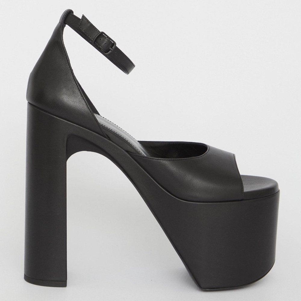 BALENCIAGA CAMDEN SANDALS IN SOFT BLACK CALFSKIN WITH PLATFORM